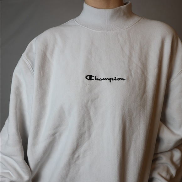 ❌SOLD❌ UO Champion white mockneck sweater - Picture 7 of 8